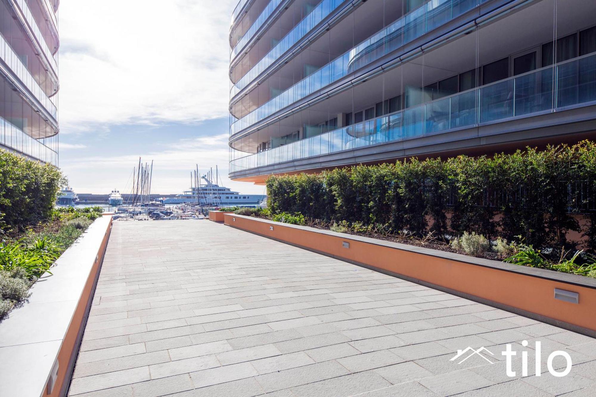 Apartment Waterfront Luxury, 1br, Free Parking, Ac, Netflix & Wifi By Tilo Lux Genua